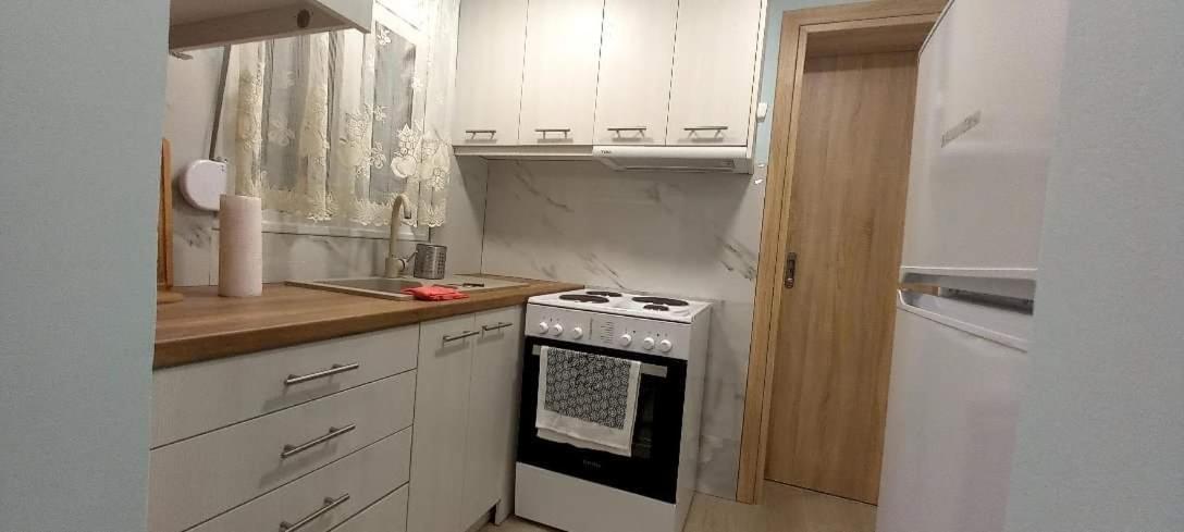 Guesthouse Aggelos Porto Germeno المظهر الخارجي الصورة